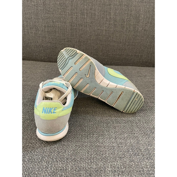 Womens Nike Sneakers Size 8 Blue Green Lace Up Walking Shoes - Picture 8 of 9